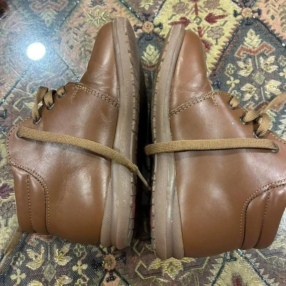 Tan leather ankle boots with laces Mexico size 17 1/2 leather shoes for kids.